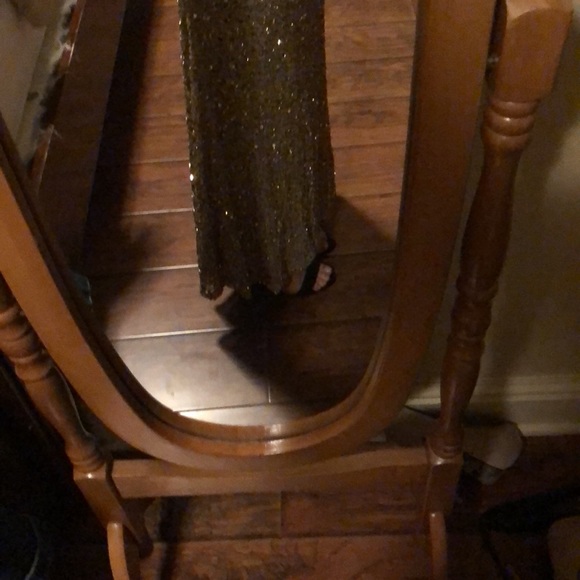 Fully beaded Sherri Hill prom Dress - Picture 3 of 4